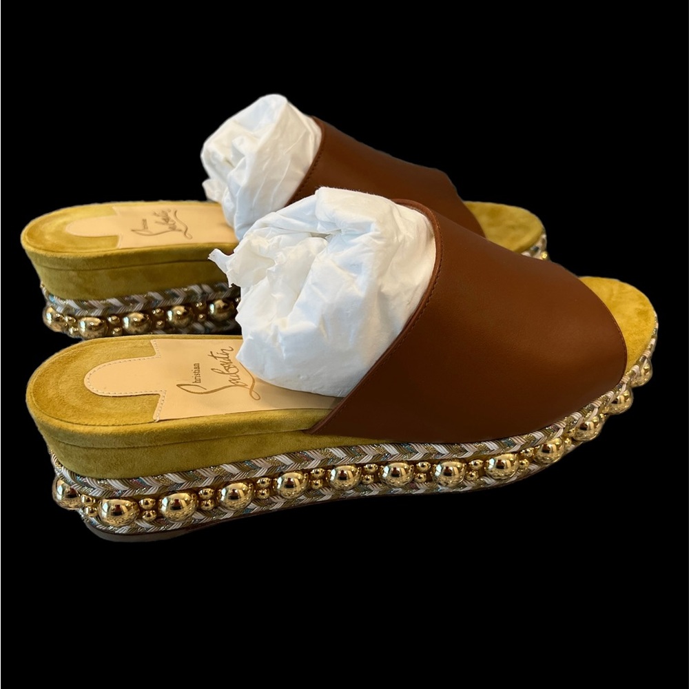 NEW NEVER WORN Christian Louboutin espadrilles